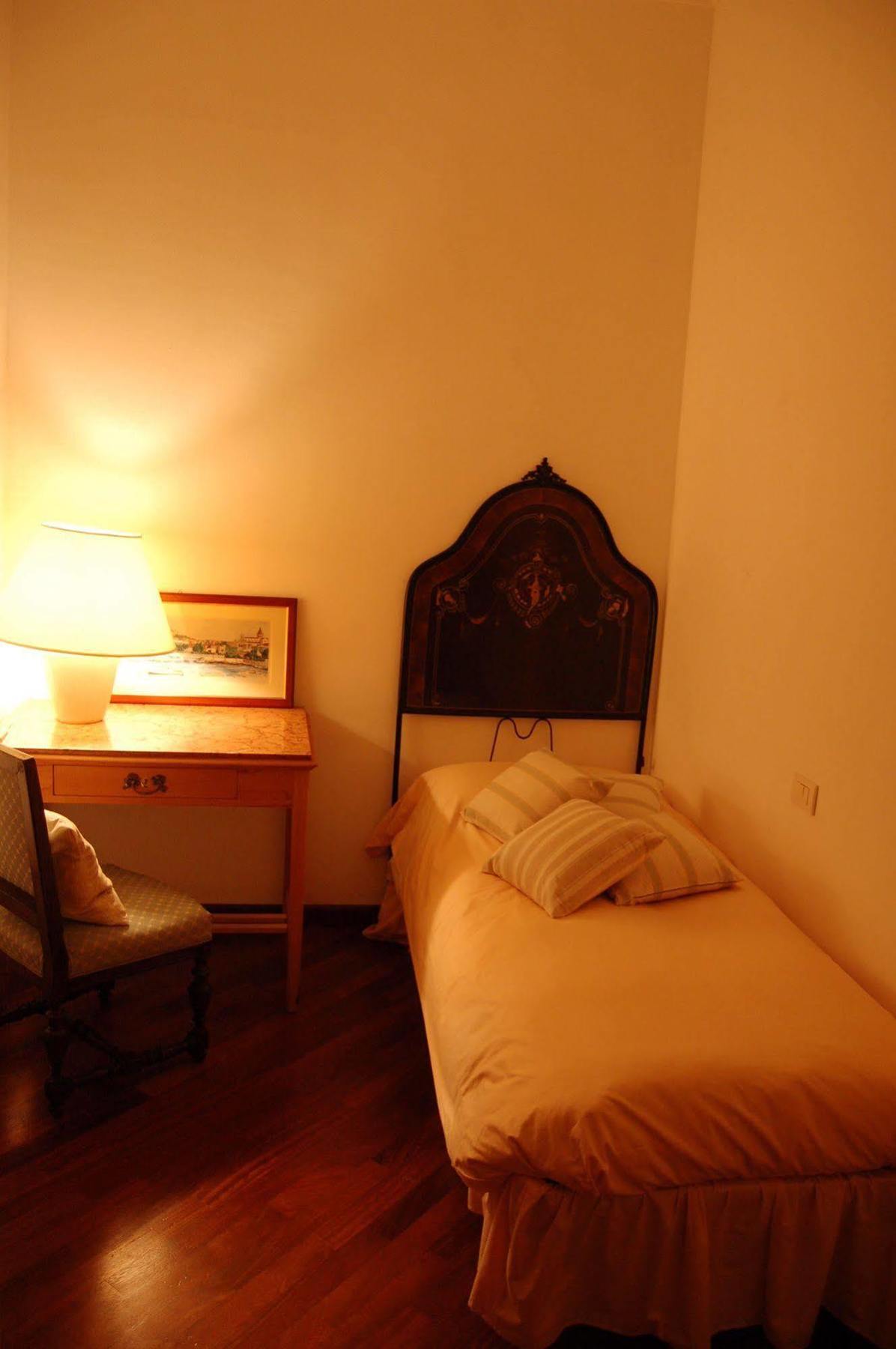 B&B St. Remy Кальяри Экстерьер фото